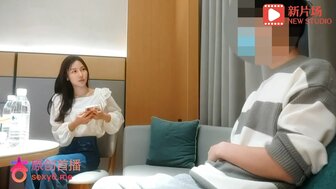 約炮氣質美女嬌喘呻吟時發現鏡頭