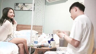 和可愛迷人正妹喝酒玩遊戲 把她灌醉推到[1]