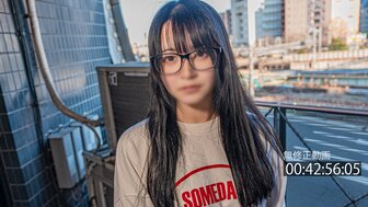 FC2PPV4353553 清純普女眼鏡娘無套中出口爆吞精