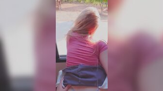 辣妹美女偷偷走出露台做愛