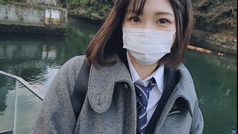 FC2PPV2820012 白晢青春女學生女上主動狂插 被內射中出白虎嫩穴