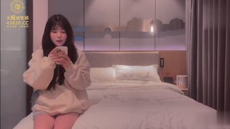 約操清純鄰家女孩 抓髮後入嬌喘騷叫