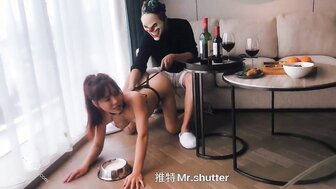 土豪玩物超淫蕩只要付錢甚麼都能玩