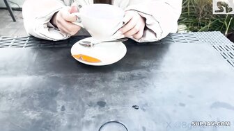 FC2PPV4386919 白晢苗條天菜正妹 敏感身體被巨棒操到痙攣內射