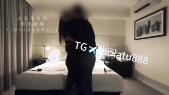 極品黑絲M母狗屬性美女大學生