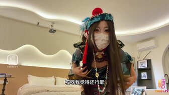 可愛美女為男友悉心準備的驚喜 COS玉玲瓏小殭屍