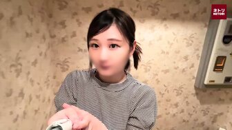 FC2PPV4862961 身材矮小貧乳人妻用其他男人的肉棒滿足自己的性欲